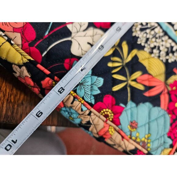 Vera Bradley Happy Snails Purse Travel Bag IPad Case Set Retired Pattern - Picture 9 of 15